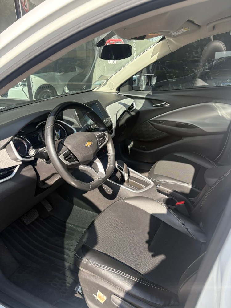 Chevrolet Onix Premier — foto 16